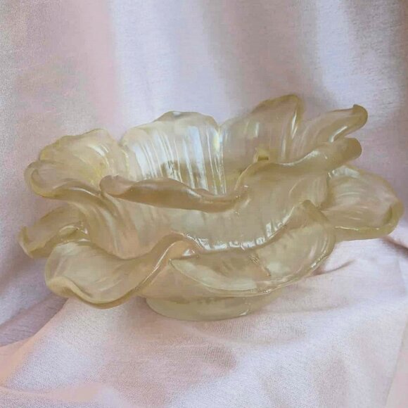 Vintage MCM Dorothy Thorpe Translucent Frosted Lucite Flower Bowl - Picture 7 of 10